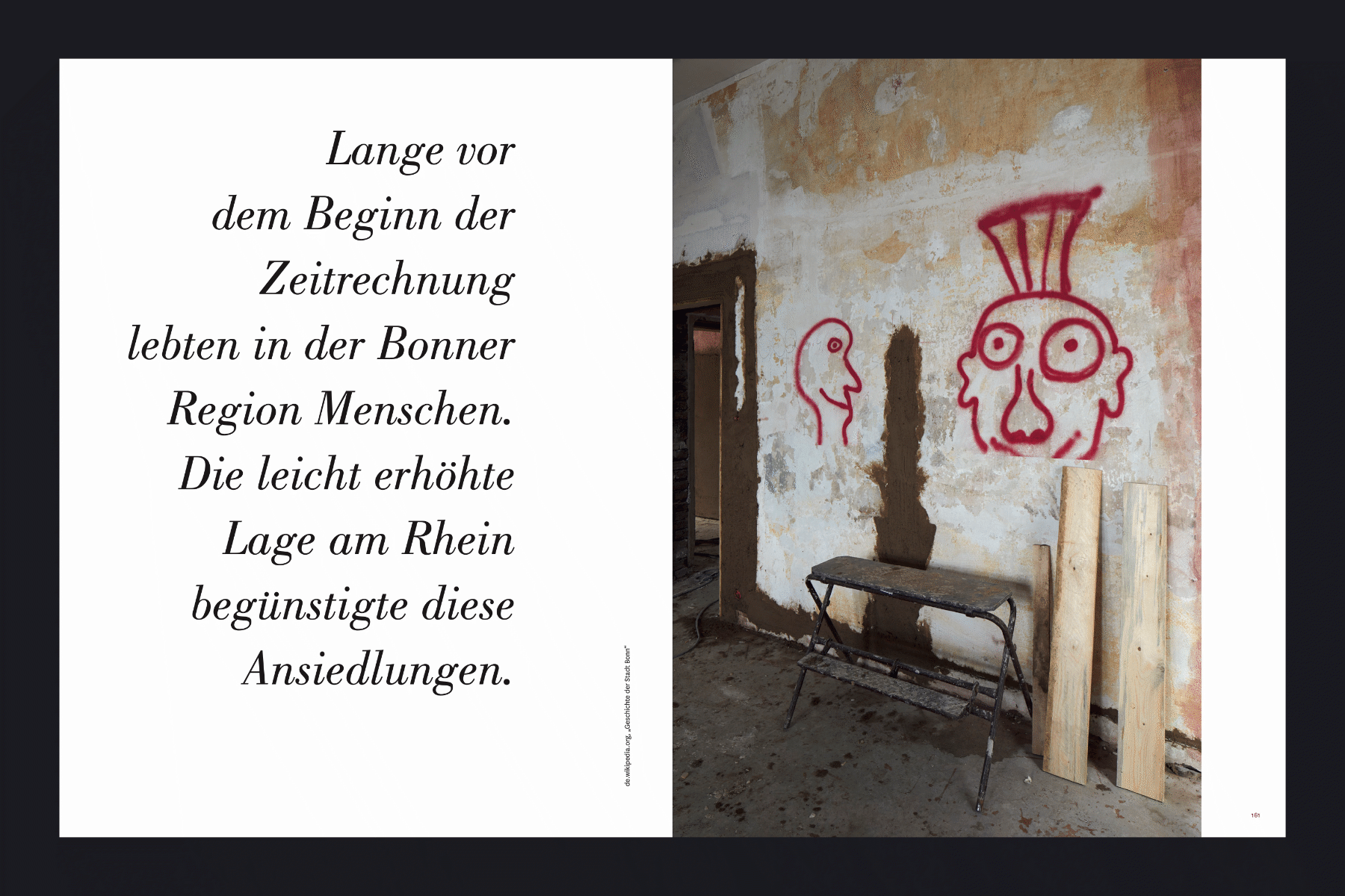 Beispielseite aus dem Fotobuch Umbau, herausgegeben von der Carl-Richard Montag Förderstiftung.