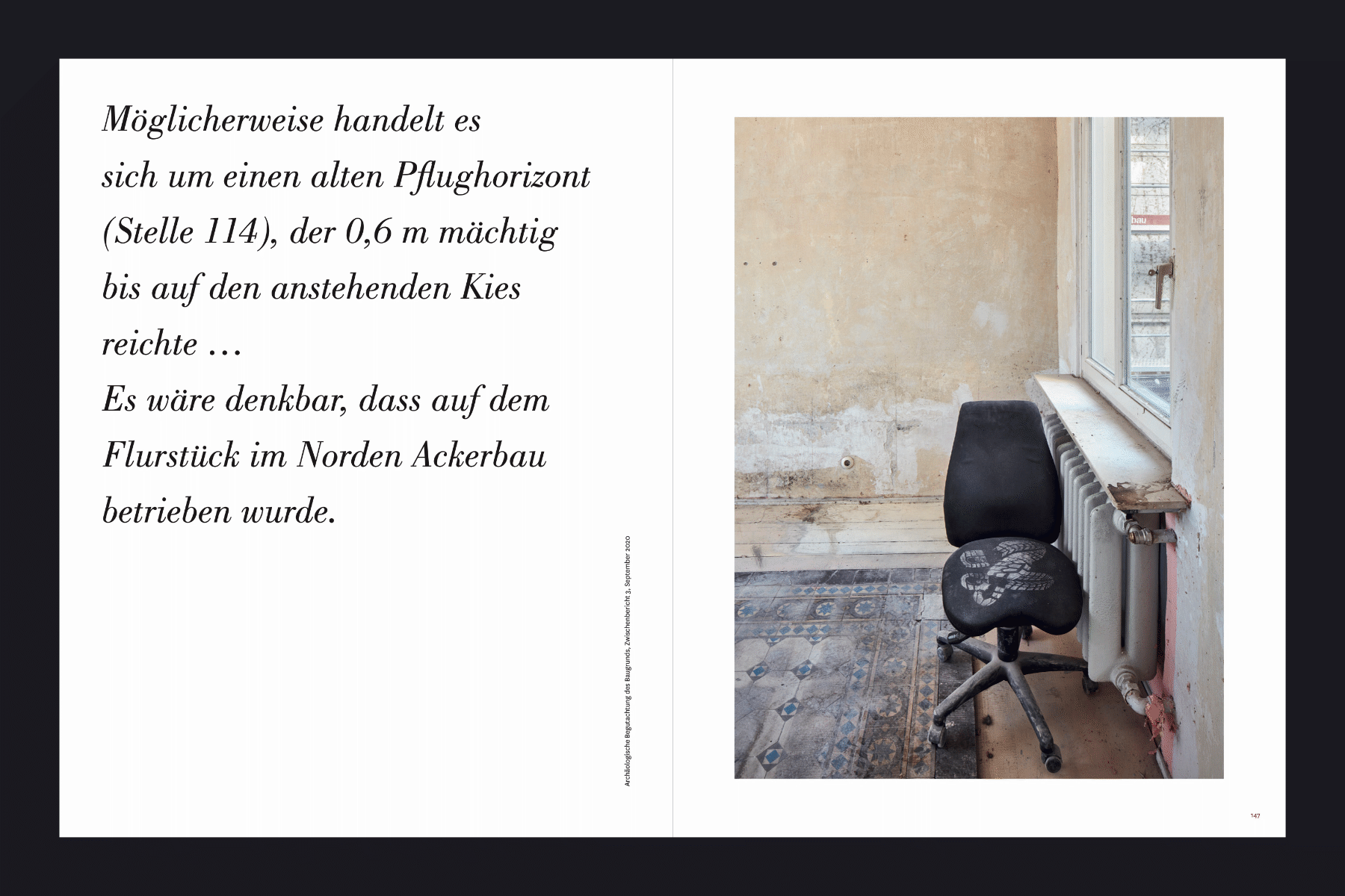 Beispielseite aus dem Fotobuch Umbau, herausgegeben von der Carl-Richard Montag Förderstiftung.